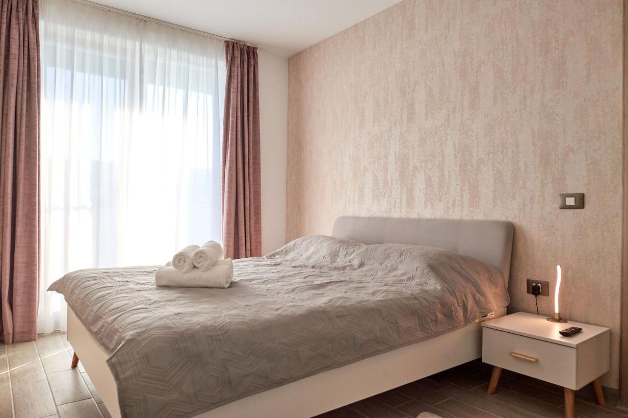 Blu Sea View Apartment - Spa Pools Beach Resort 马马亚 外观 照片